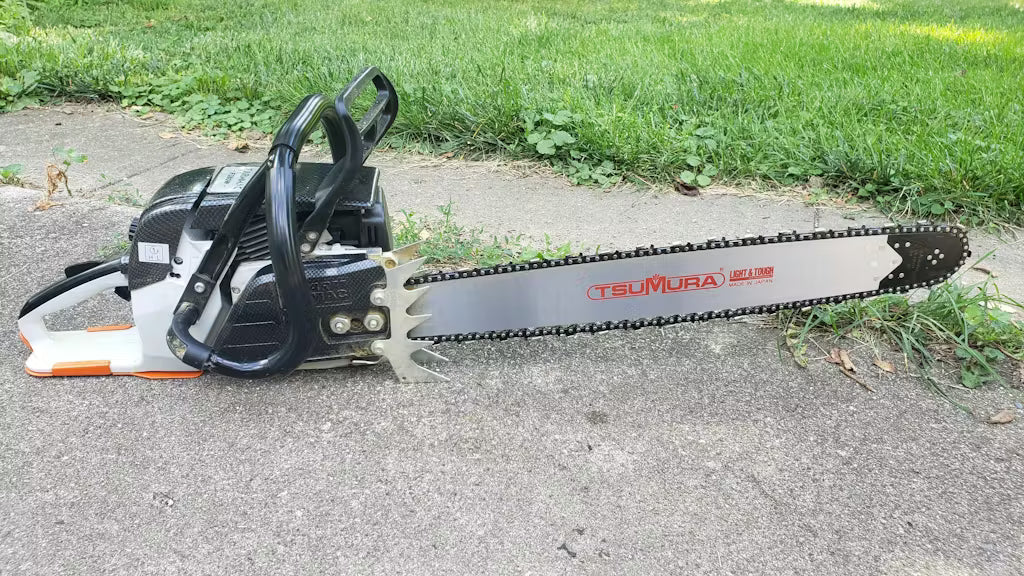 FARMMAC F380W 72cc Gas Chainsaw Professional Heavy-Duty Saw for Logging